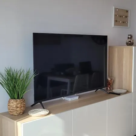 Beachfront Apartment *