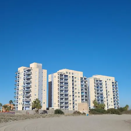 Beachfront Apartment *