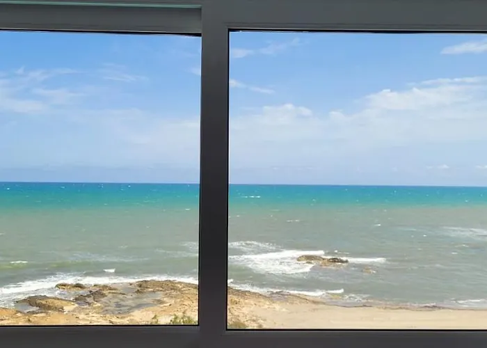 Beachfront Апартаменты *