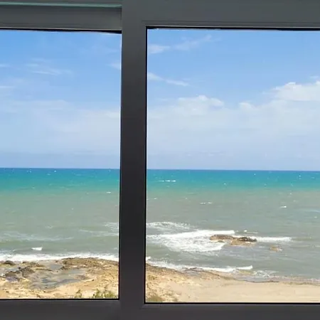 Beachfront Apartment *